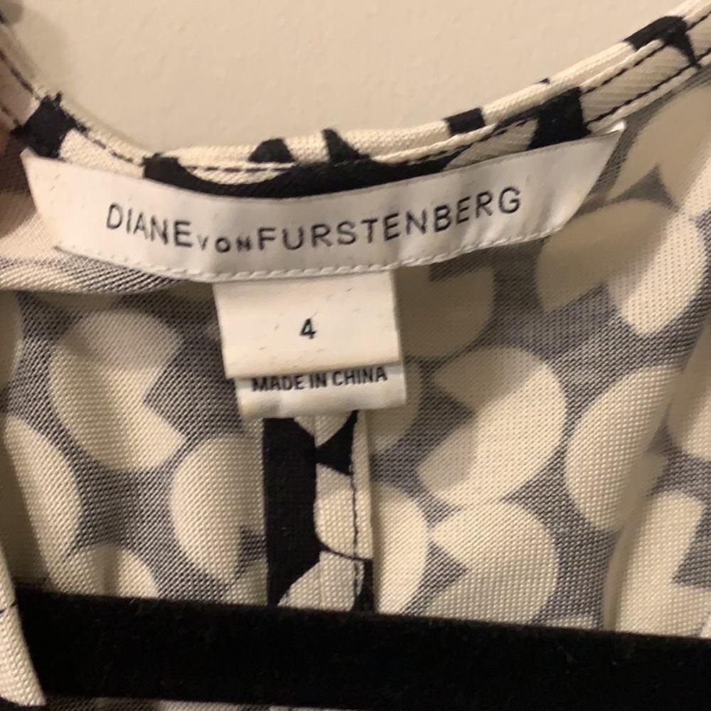 Diane Vin Furstenburg Sleeveless Wrap Dress